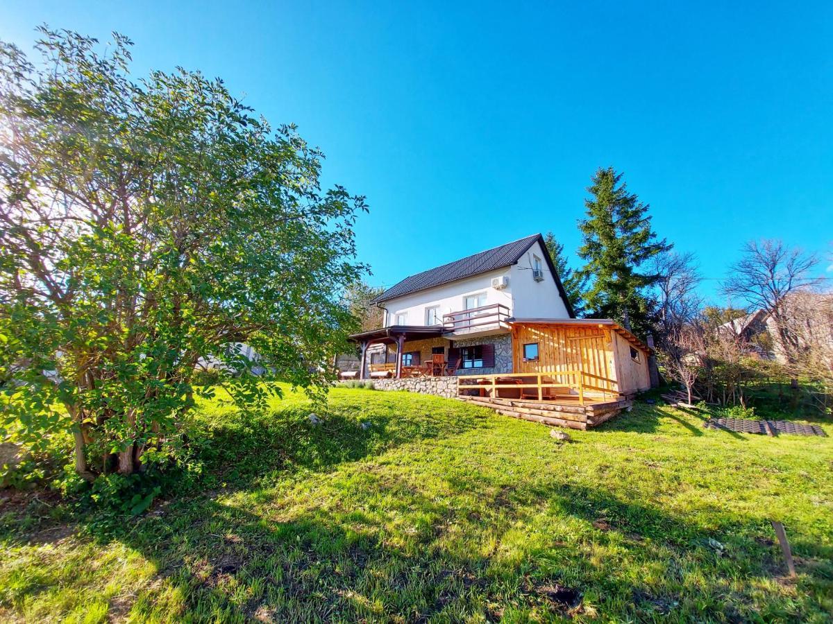 Peter'S Pine Cottage 코레니카 외부 사진